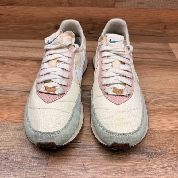 Nike Waffle Trainer 2 Cashmere Beige Women Sz 7 Casual Lifestyle Shoe DM7188-717 - Picture 3 of 9